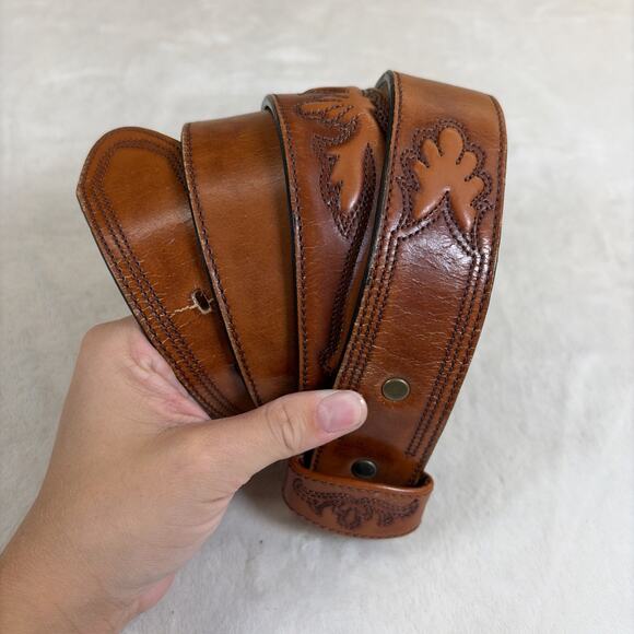 Vintage Leegin Genuine Leather Belt Tooled Embossed Scrolls Brown Men's Sz. 42 - Picture 1 of 11